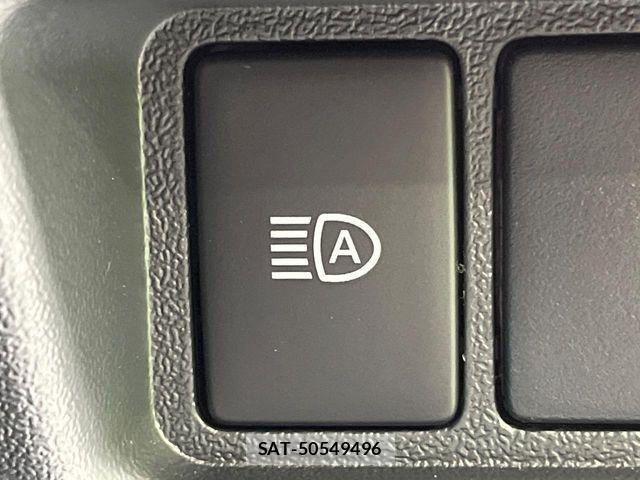 Toyota HIACE VAN 2026-02 8746395-4