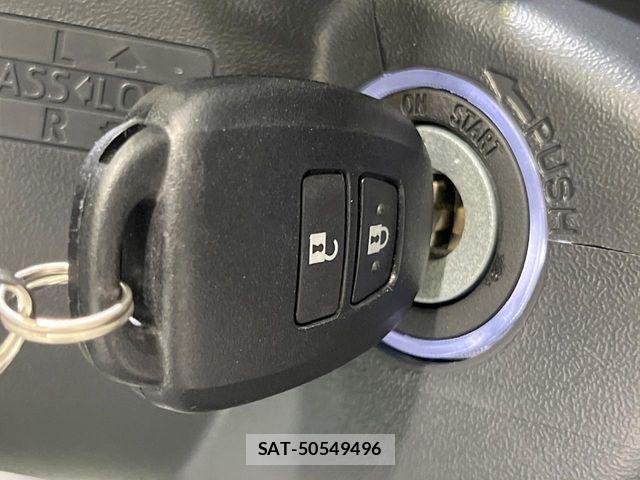 Toyota HIACE VAN 2026-02 8746395-6