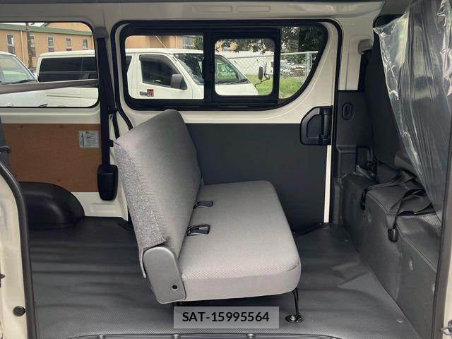 Toyota HIACE VAN 2025-11 8782377-13