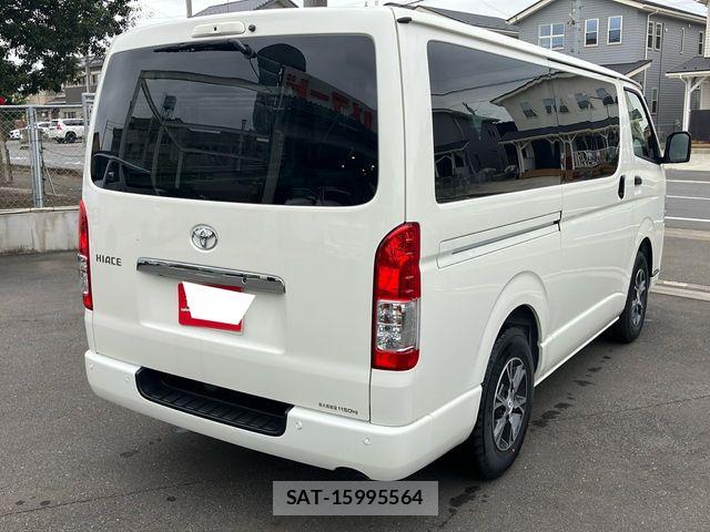 Toyota HIACE VAN 2025-11 8782377-2