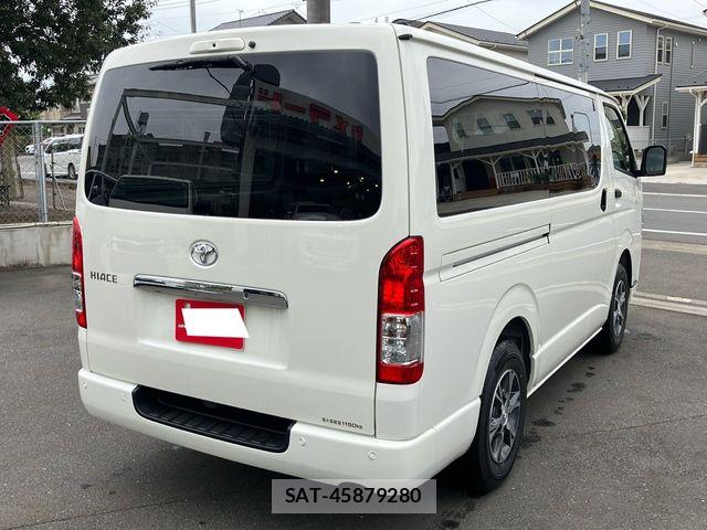 Toyota HIACE VAN 2025-11 8782376-2