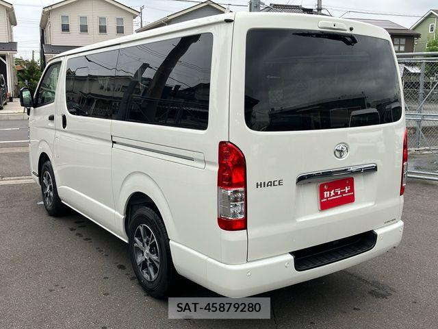 Toyota HIACE VAN 2025-11 8782376-4