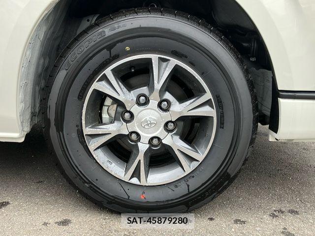 Toyota HIACE VAN 2025-11 8782376-6