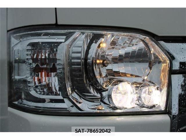 Toyota HIACE VAN 2020-10 8872284-11