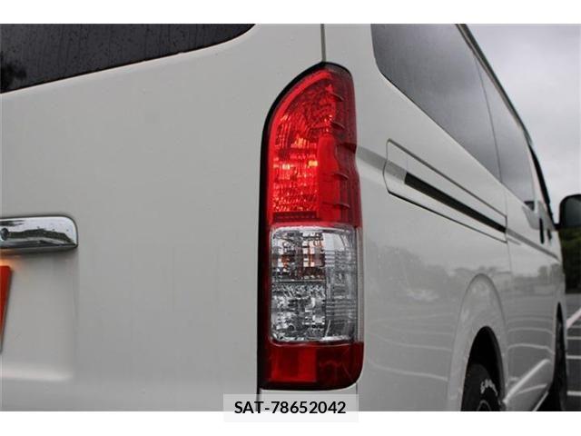 Toyota HIACE VAN 2020-10 8872284-12