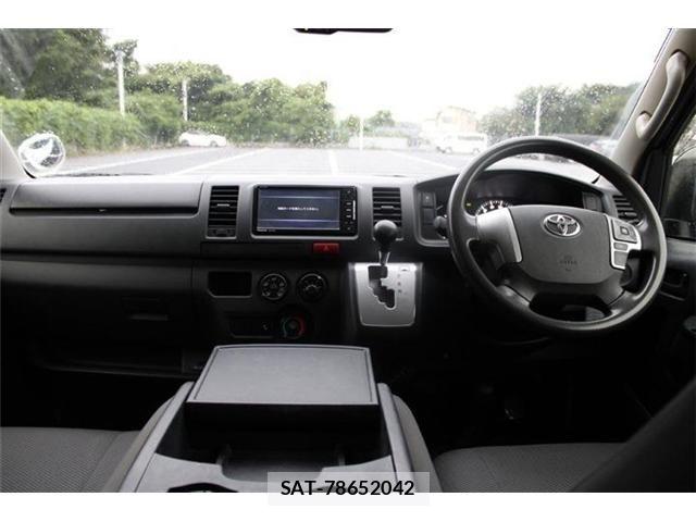 Toyota HIACE VAN 2020-10 8872284-17