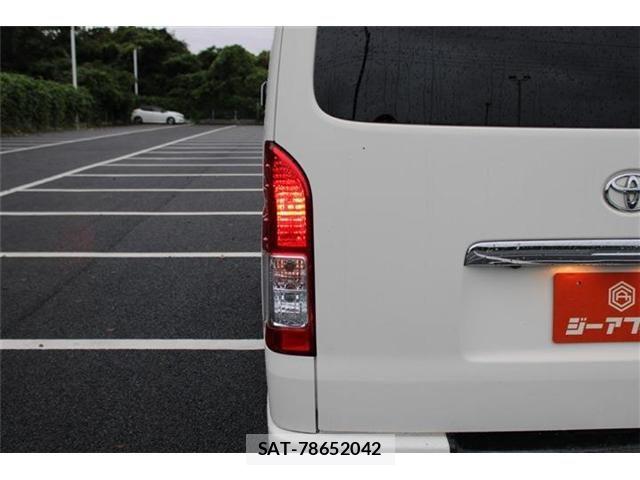Toyota HIACE VAN 2020-10 8872284-25