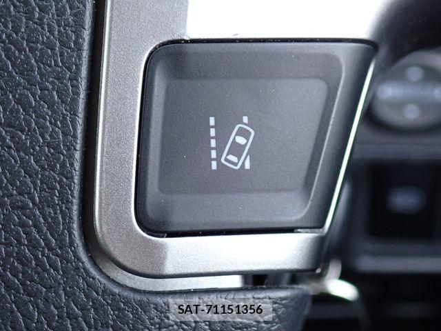 Toyota HIACE VAN 2019-11 7226198-15