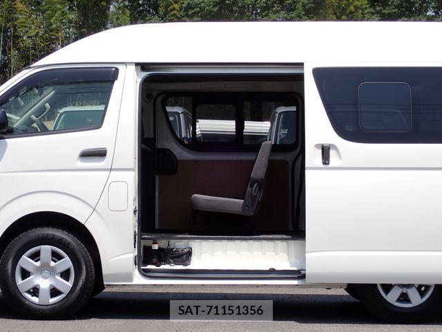 Toyota HIACE VAN 2019-11 7226198-4