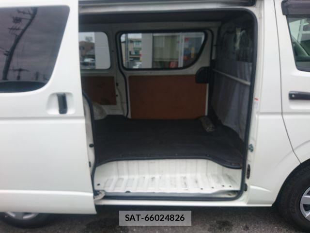 Toyota HIACE VAN 2021-04 7226205-12