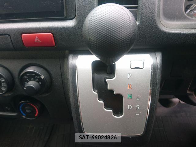 Toyota HIACE VAN 2021-04 7226205-22