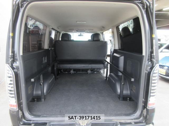 Toyota HIACE VAN 2011-12 7226195-16