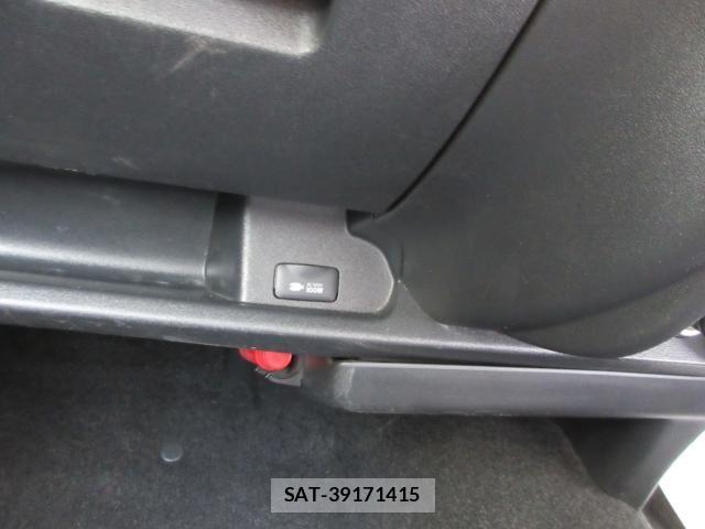 Toyota HIACE VAN 2011-12 7226195-20