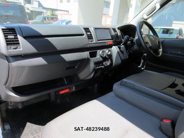 Toyota HIACE VAN 2021-11 7273167-14