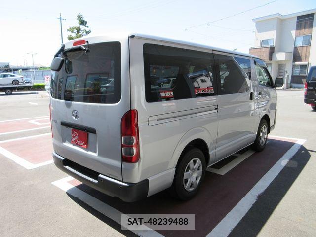 Toyota HIACE VAN 2021-11 7273167-2