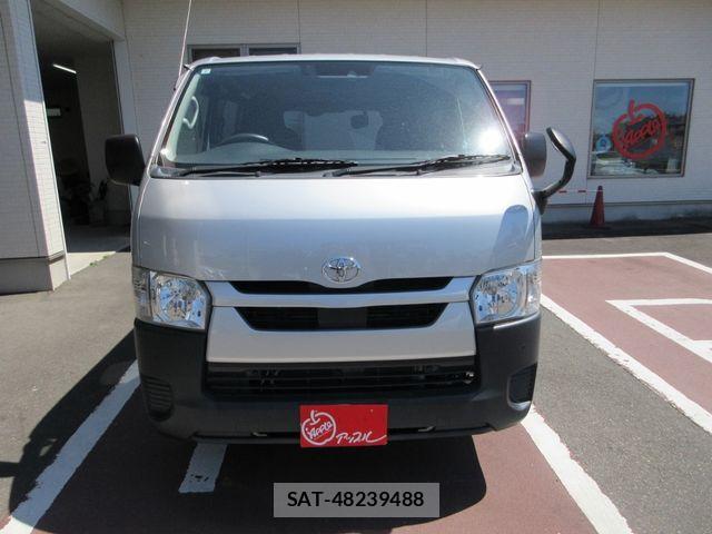Toyota HIACE VAN 2021-11 7273167-3