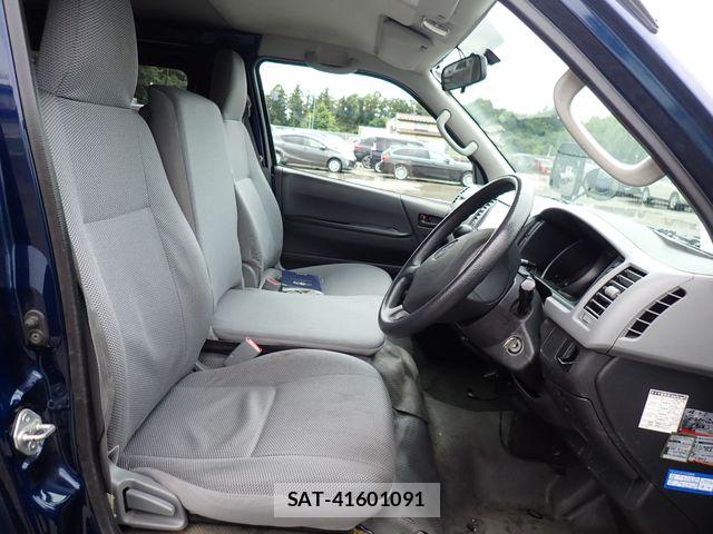 Toyota HIACE VAN 2007-03 7360190-16