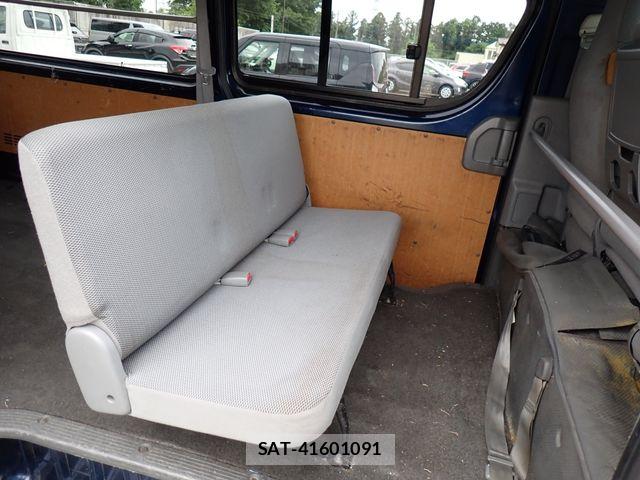 Toyota HIACE VAN 2007-03 7360190-17