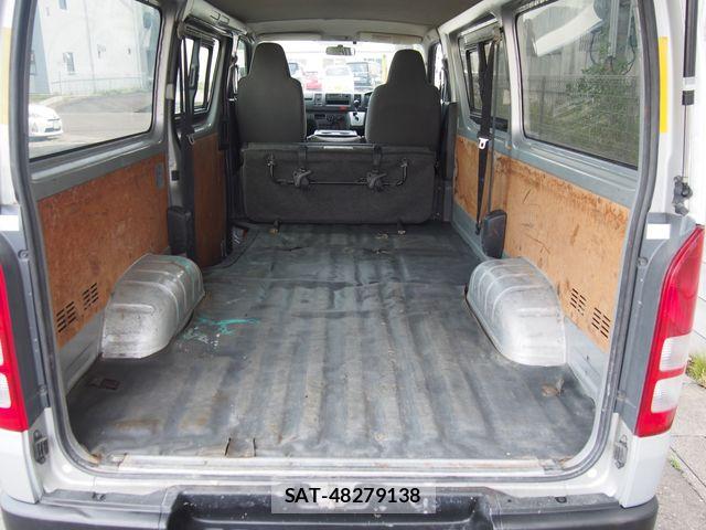 Toyota HIACE VAN 2015-04 7360193-9