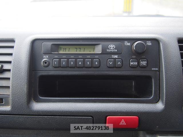 Toyota HIACE VAN 2015-04 7360193-10