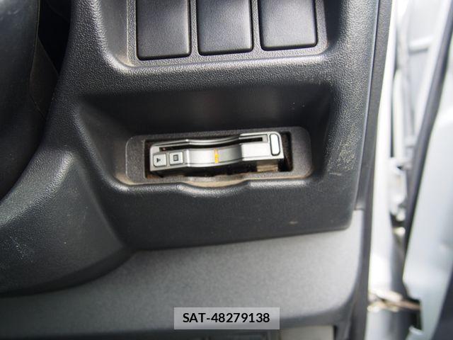 Toyota HIACE VAN 2015-04 7360193-14