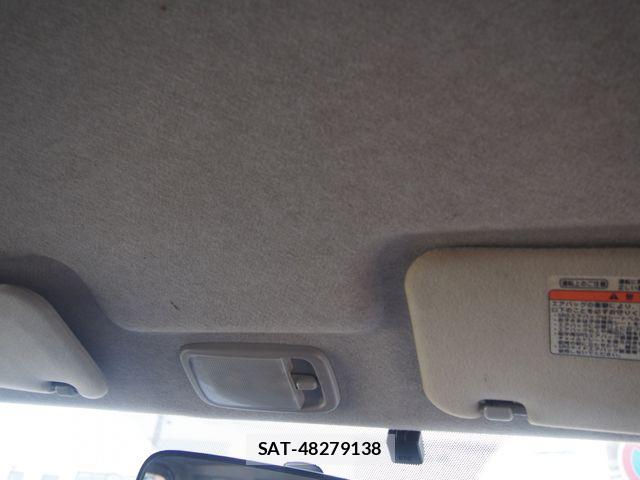 Toyota HIACE VAN 2015-04 7360193-15