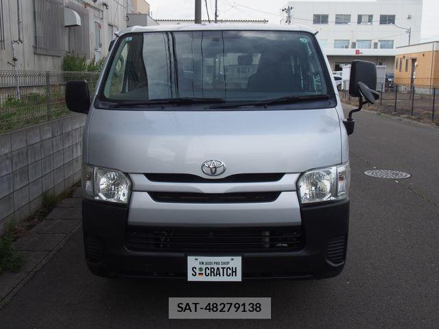Toyota HIACE VAN 2015-04 7360193-17