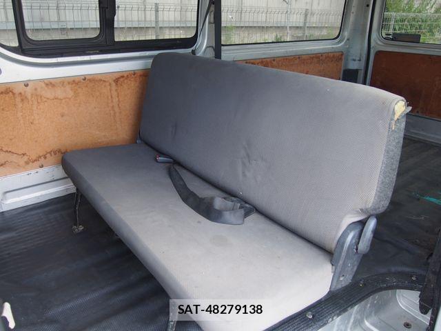 Toyota HIACE VAN 2015-04 7360193-7