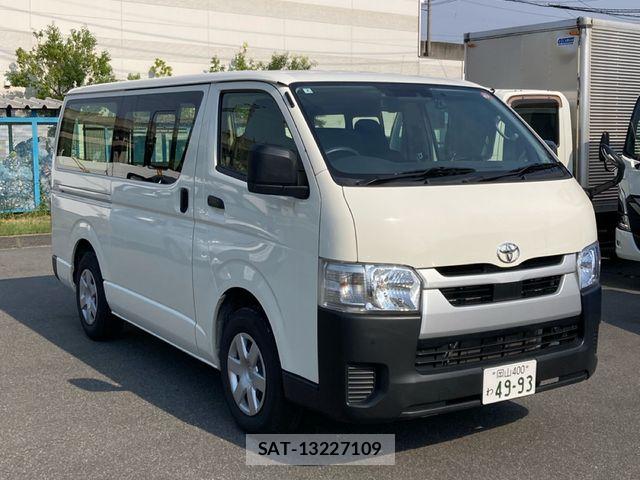 Toyota HIACE VAN 2024-02 7394542-0