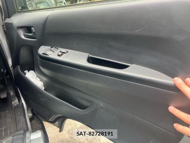 Toyota HIACE VAN 2019-07 7394545-14