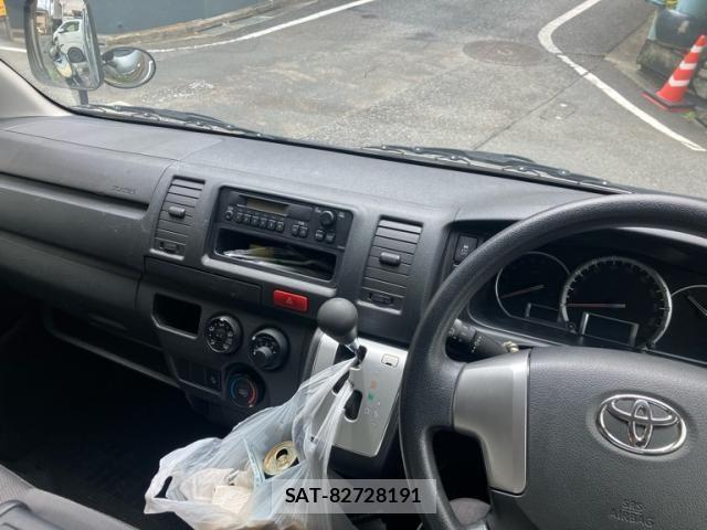 Toyota HIACE VAN 2019-07 7394545-18