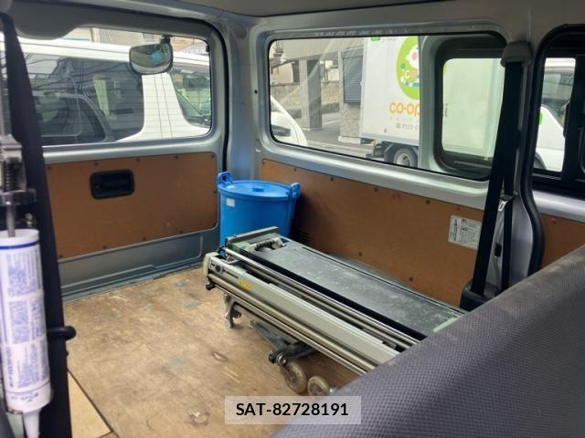 Toyota HIACE VAN 2019-07 7394545-21