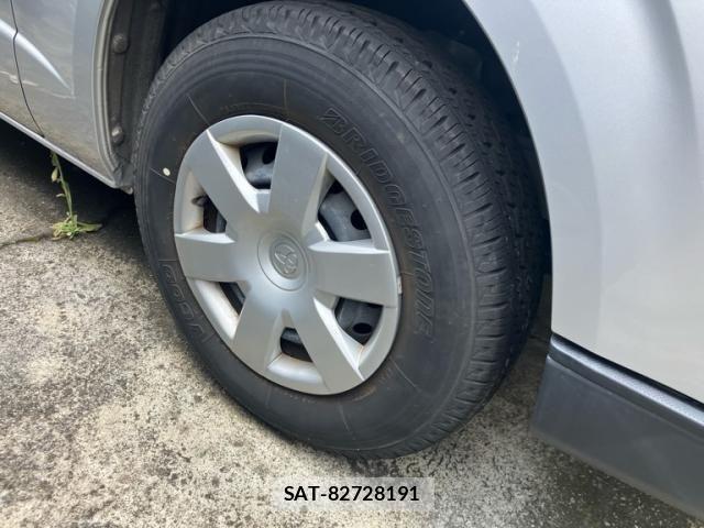 Toyota HIACE VAN 2019-07 7394545-7