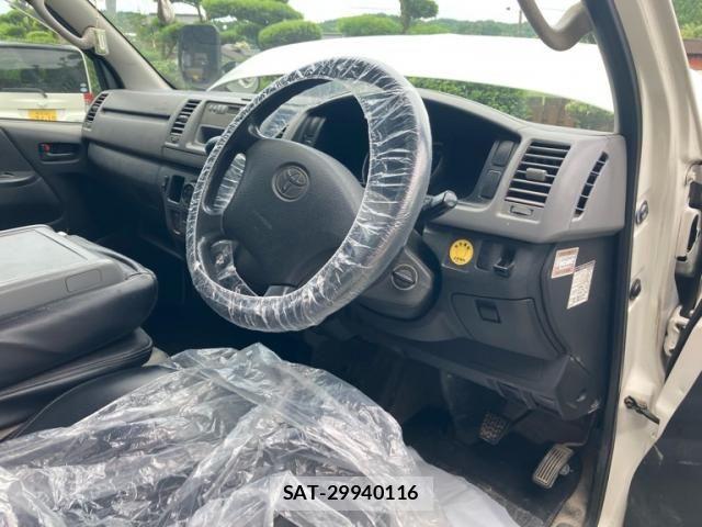 Toyota HIACE VAN 2005-04 7458447-10