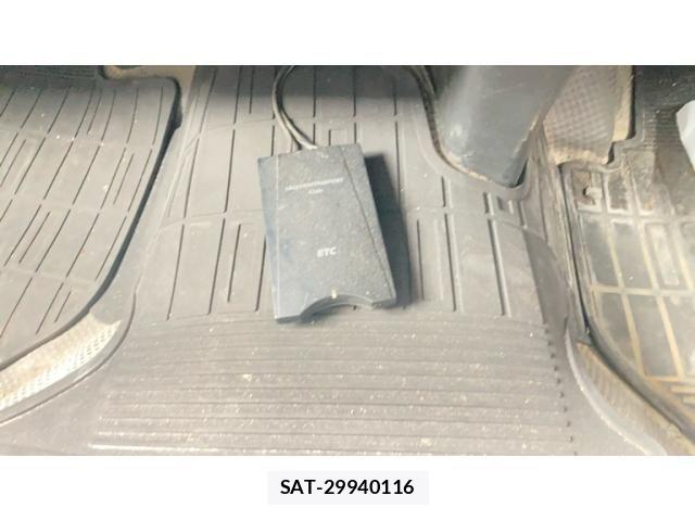 Toyota HIACE VAN 2005-04 7458447-16