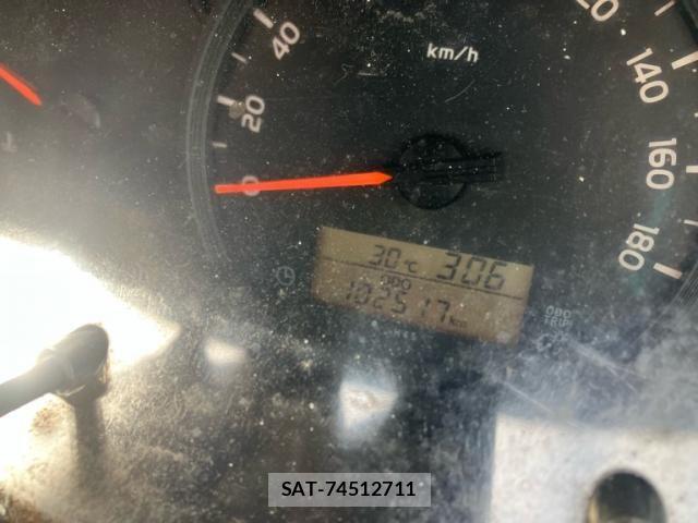 Toyota HIACE VAN 2017-02 7458446-13