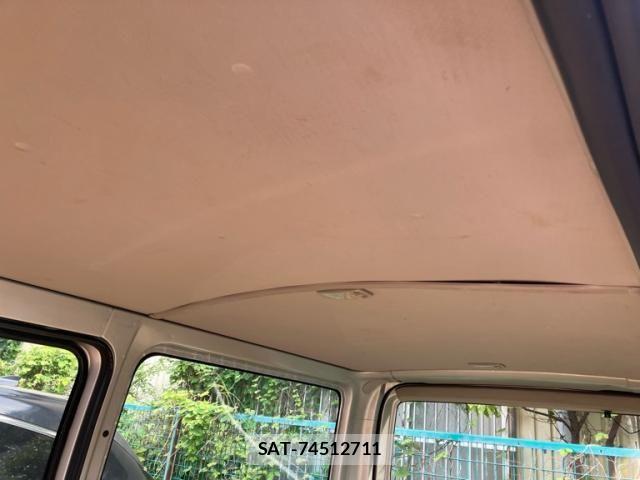 Toyota HIACE VAN 2017-02 7458446-22