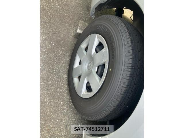 Toyota HIACE VAN 2017-02 7458446-7