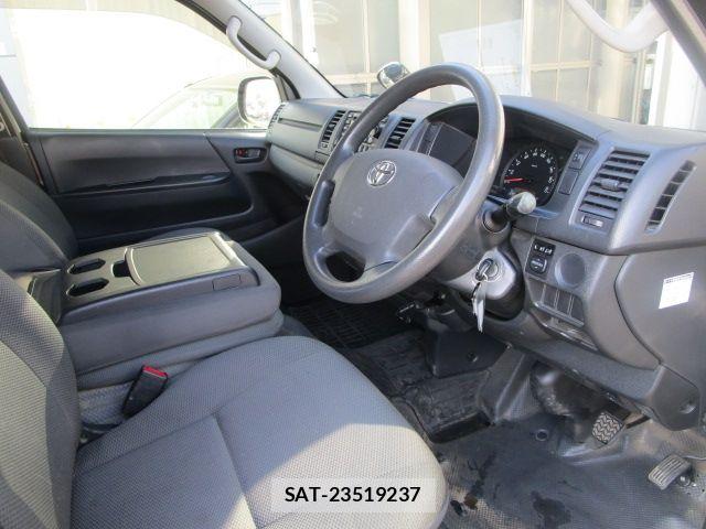Toyota HIACE VAN 2015-03 7510292-9
