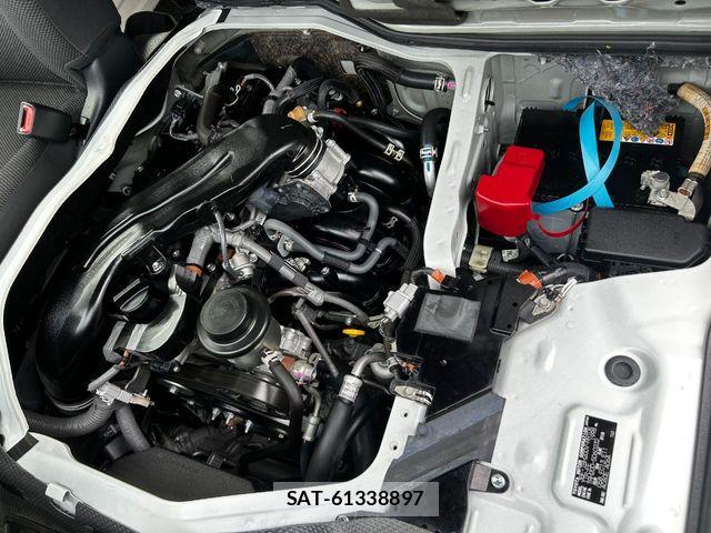 Toyota HIACE VAN 2023-06 7503280-18