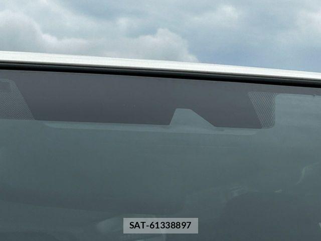 Toyota HIACE VAN 2023-06 7503280-21
