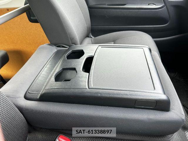 Toyota HIACE VAN 2023-06 7503280-27