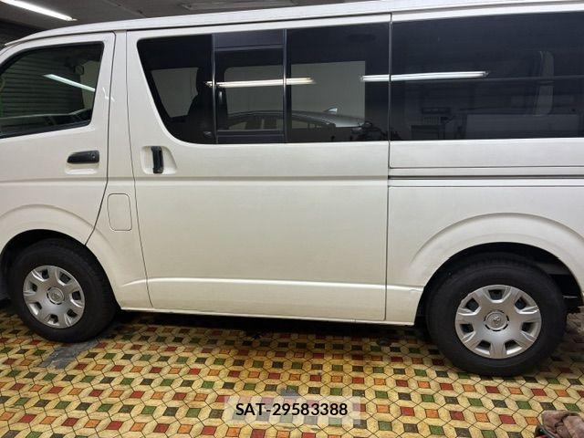 Toyota HIACE VAN 2012-01 7510286-3
