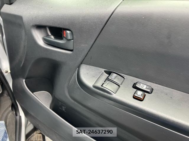 Toyota HIACE VAN 2023-04 7620836-19
