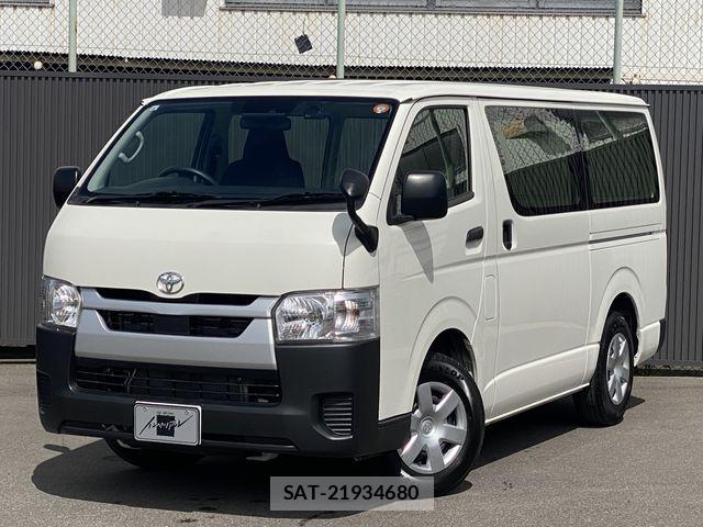 Toyota HIACE VAN 2023-04 7620844-0