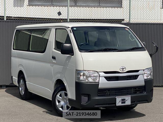 Toyota HIACE VAN 2023-04 7620844-5