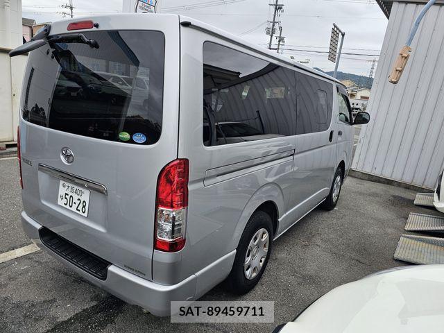 Toyota HIACE VAN 2020-06 7903529-2