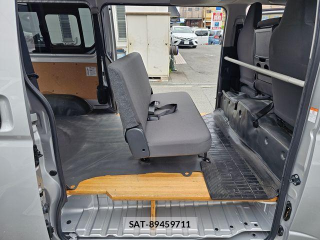 Toyota HIACE VAN 2020-06 7903529-7