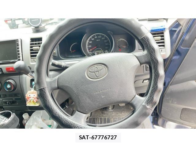 Toyota HIACE VAN 2007-04 7964156-17