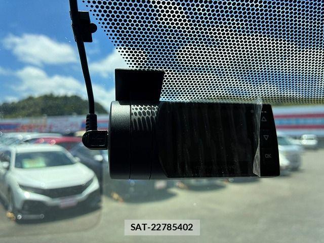 Toyota HIACE VAN 2016-11 7981361-12